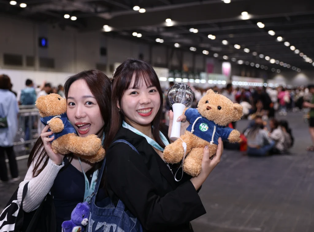 Friday 9th Registration 100