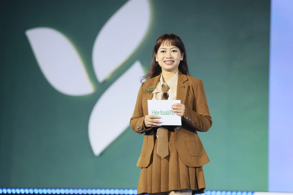 General Training Sunday Afternoon Herbalife Extravaganza B 008