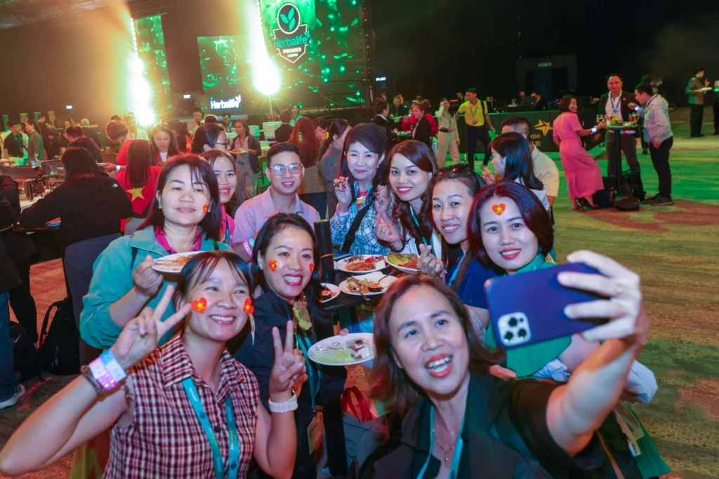 HPL Herbalife Reception 2025 EXT B 043