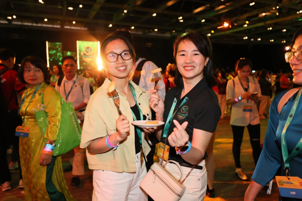 HPL Herbalife Reception 2025 EXT B 129