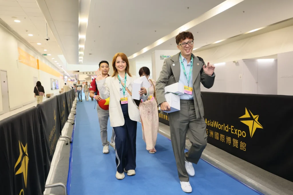 Herbalife Extravaganza Friday Registration B 018