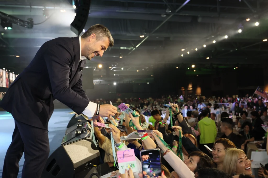 Leadership Training 065