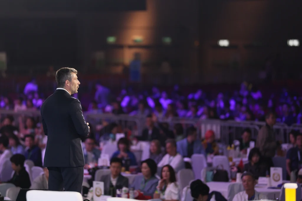 Leadership Training 081