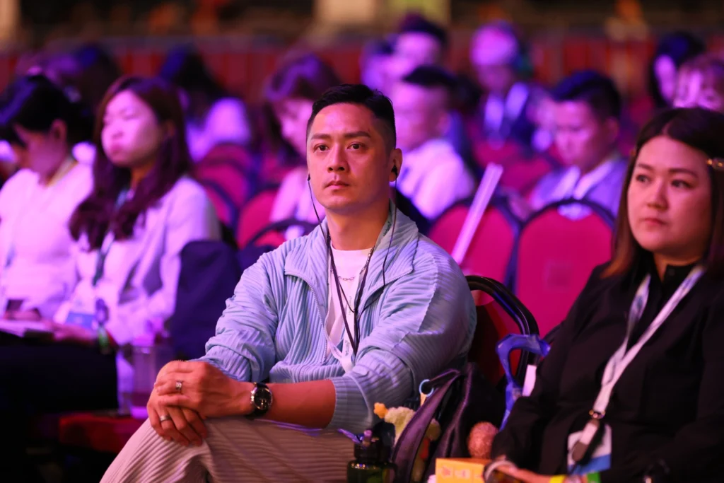 Leadership Training 176