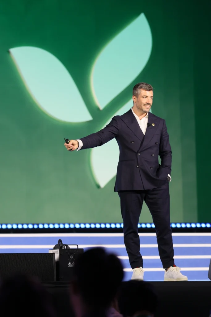 Leadership Training 197