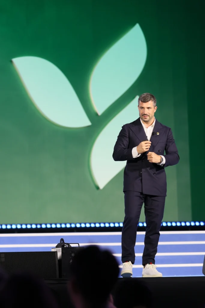 Leadership Training 198