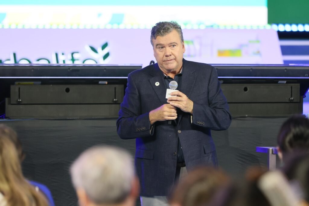 President's Team Meeting 058