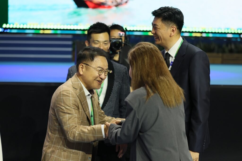 President's Team Meeting 163