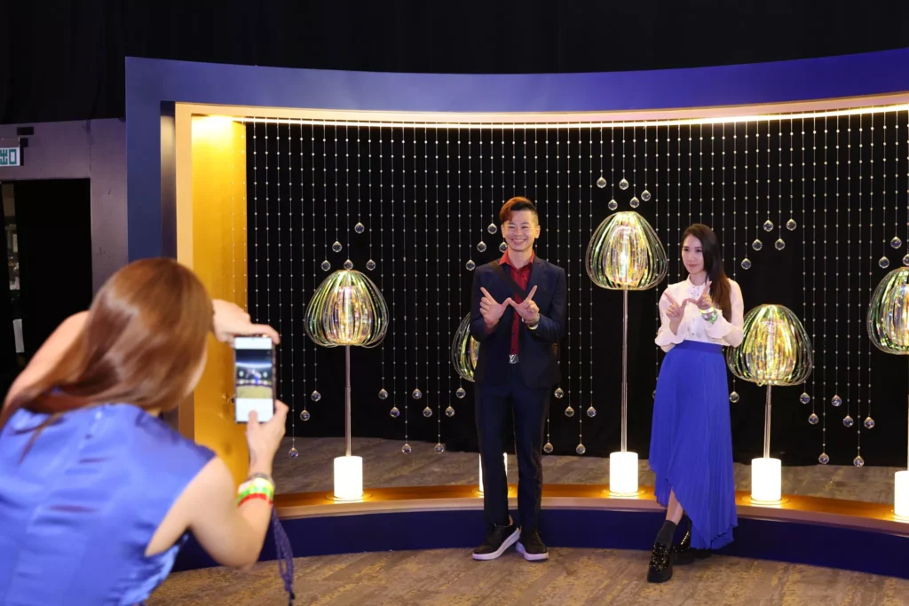 Qualifier's Party 053