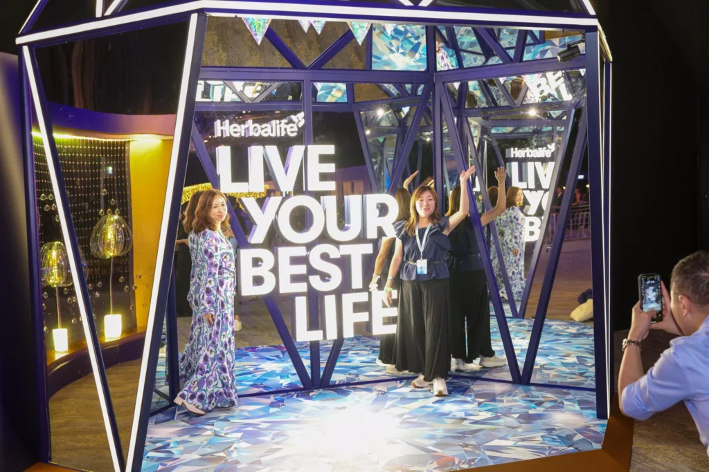 Qualifier's Party 054