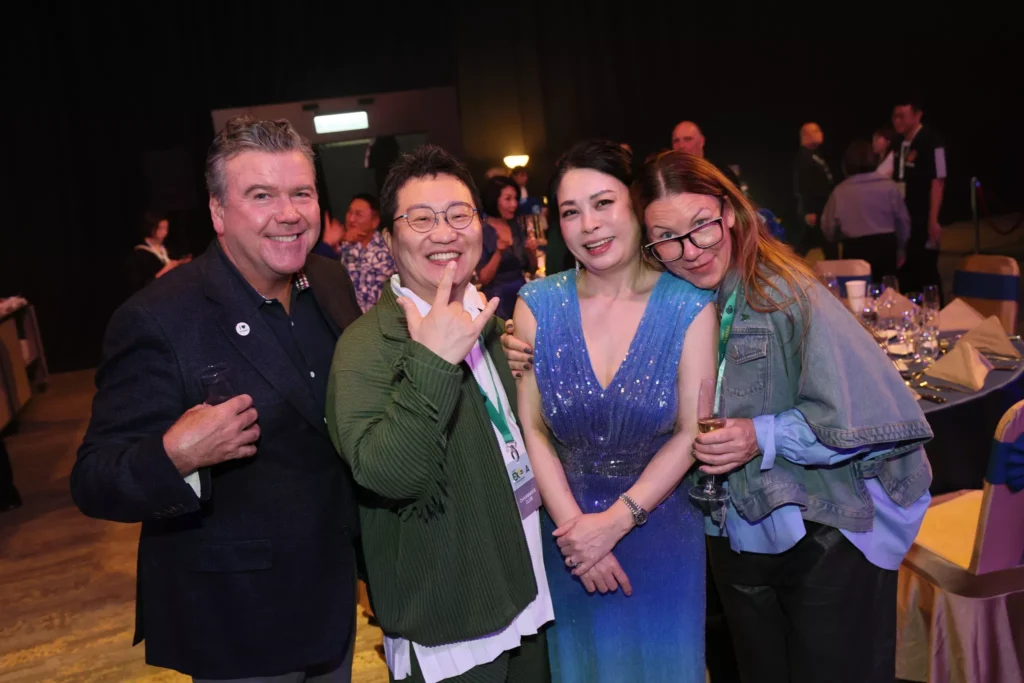 Qualifier's Party 074