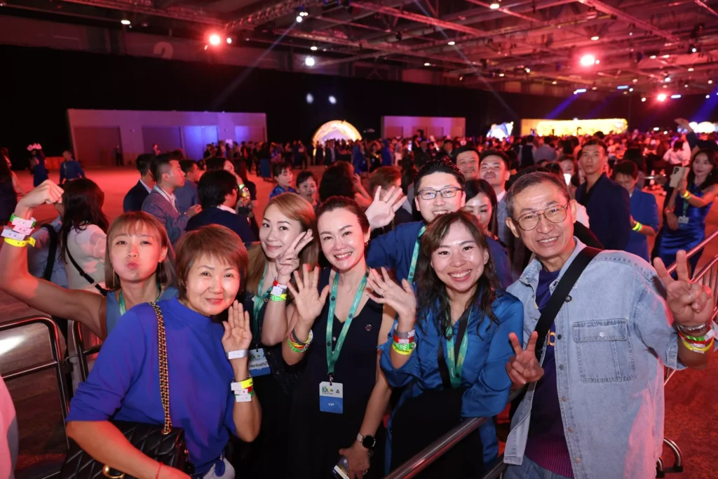 Qualifier's Party 210