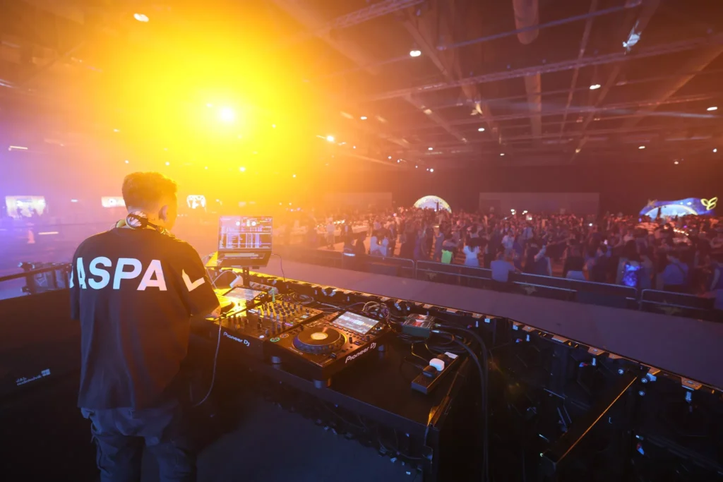 Qualifier's Party 307