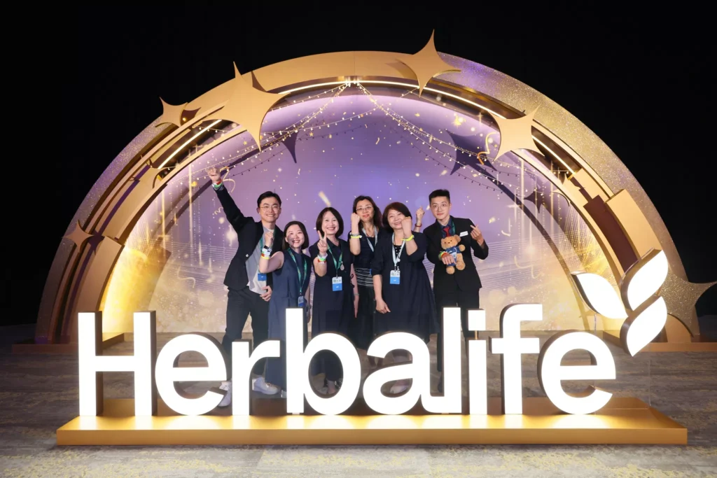 Qualifier's Party 326