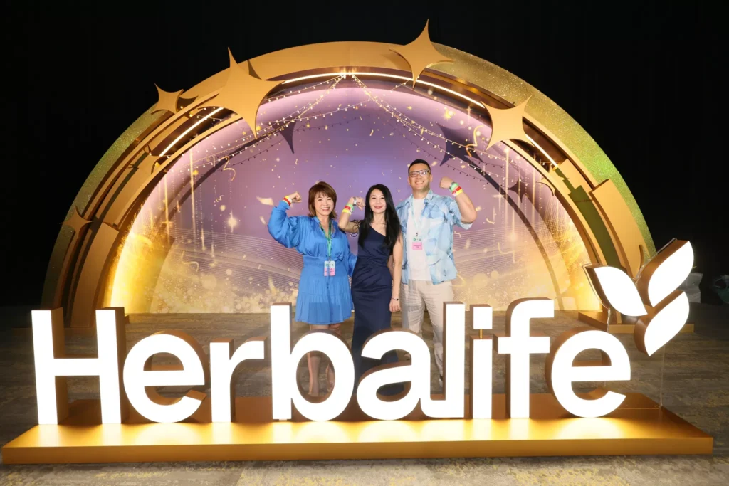 Qualifier's Party 393