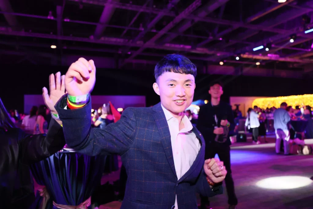 Qualifier's Party 408