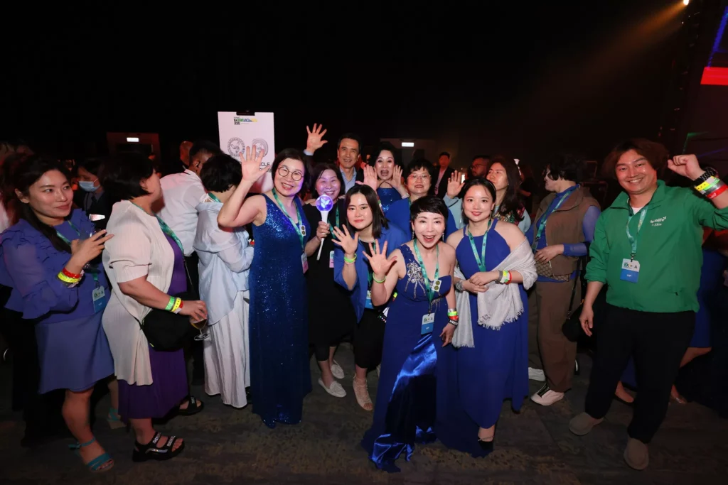 Qualifier's Party 413