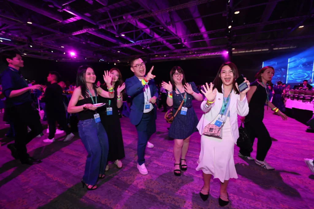 Qualifier's Party 416