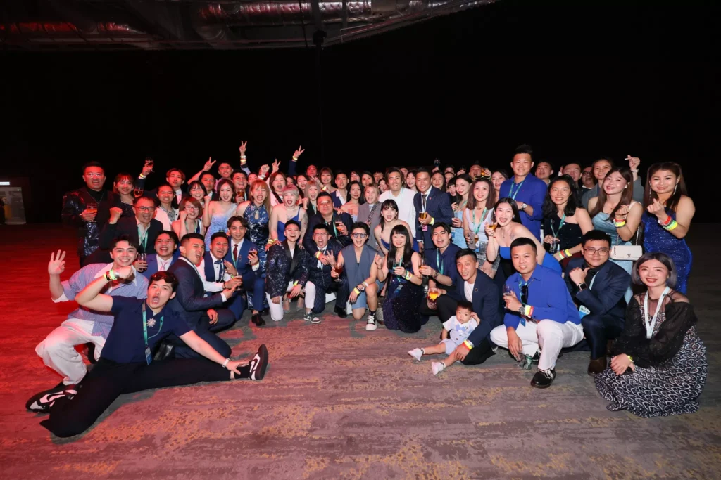 Qualifier's Party 443